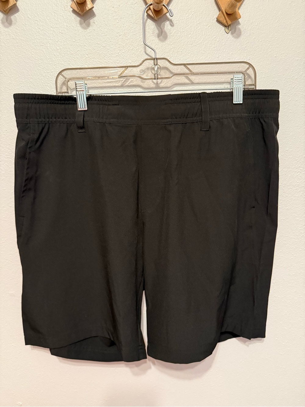 Men's Black Hybrid Performance Shorts - Lightweight Everyday Wear